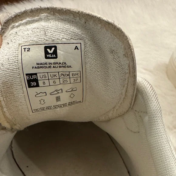 Veja Cream Velcro Leather/Suede Sneakers Size 8 pre-owned. - Picture 8 of 11